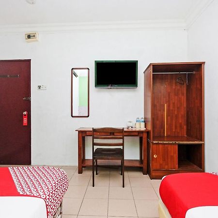 โอโย 850 โกลด์สตาร์ โฮเต็ล Hotel Chukai ภายนอก รูปภาพ