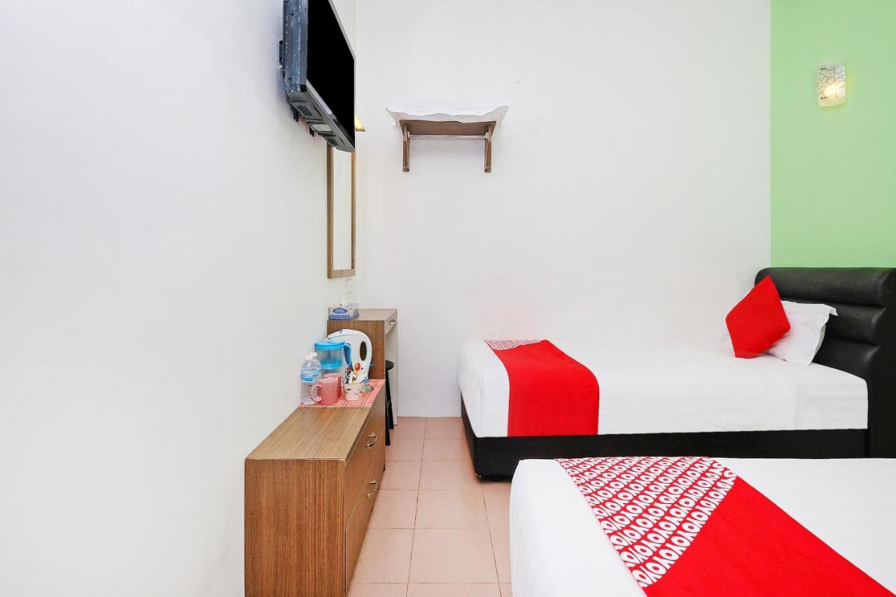 โอโย 850 โกลด์สตาร์ โฮเต็ล Hotel Chukai ภายนอก รูปภาพ