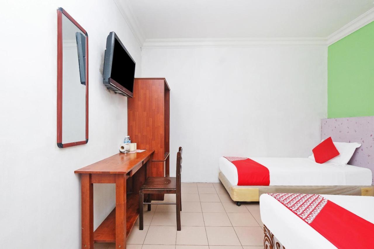 โอโย 850 โกลด์สตาร์ โฮเต็ล Hotel Chukai ภายนอก รูปภาพ