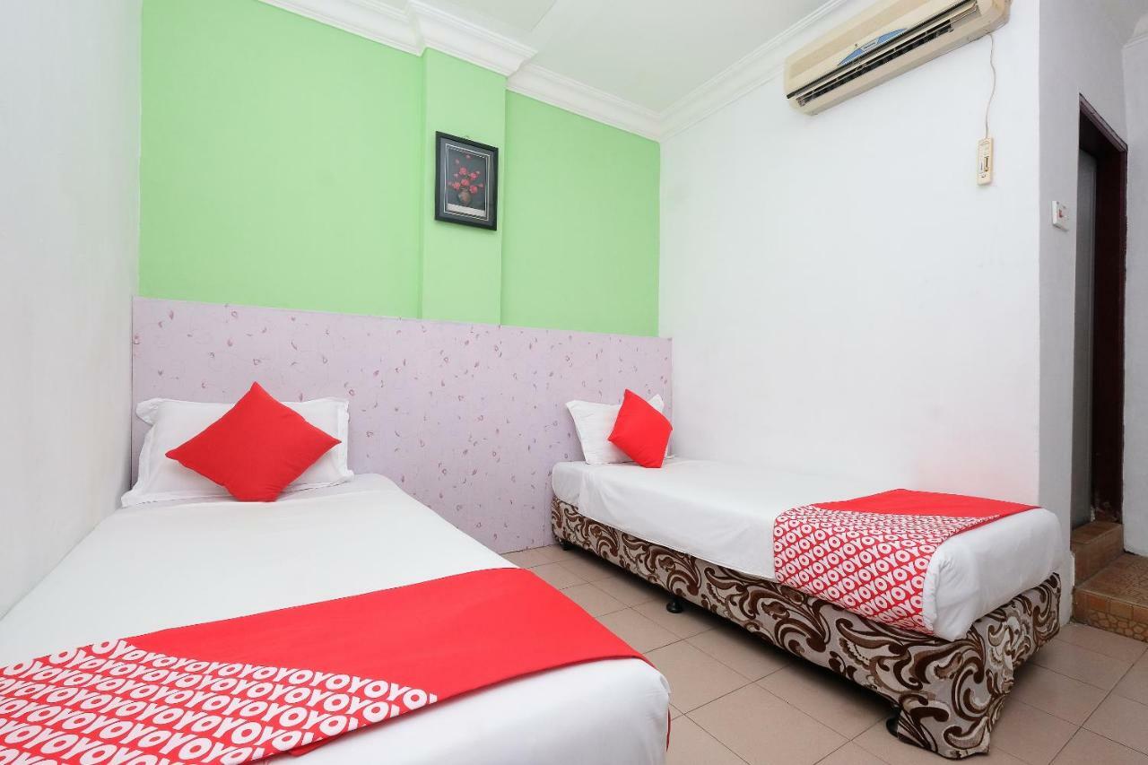 โอโย 850 โกลด์สตาร์ โฮเต็ล Hotel Chukai ภายนอก รูปภาพ